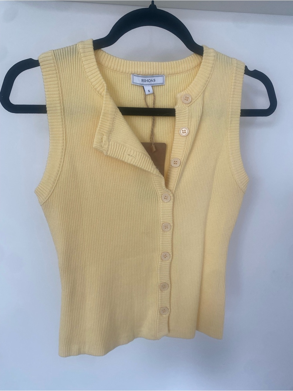 RIHOAS Pale Yellow Ribbed Tank Top - Picture 2 of 3